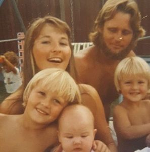 Meet your Posher, Simone